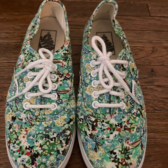 VANS WOMEN’S FLORAL PRINT - Picture 1 of 8